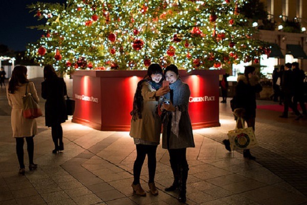 christmas-on-a-smartphone-flickr-15925472230-a287bb184e-z christmas-on-a-smartphone-flickr-15925472230-a287bb184e-z