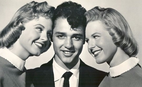 look-a-like-targeting-flickr-9588398496-56bff8c32f-b